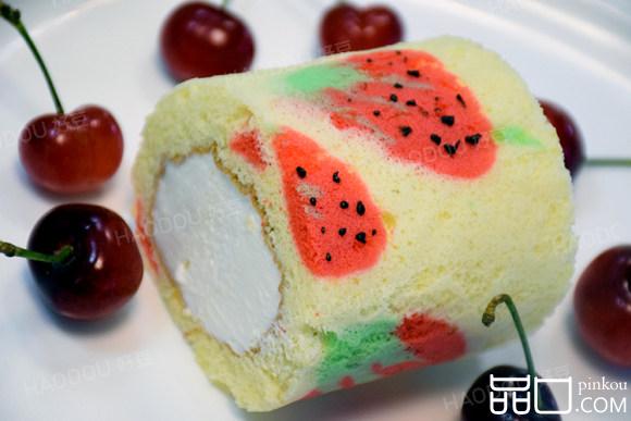 草莓戚风蛋糕卷