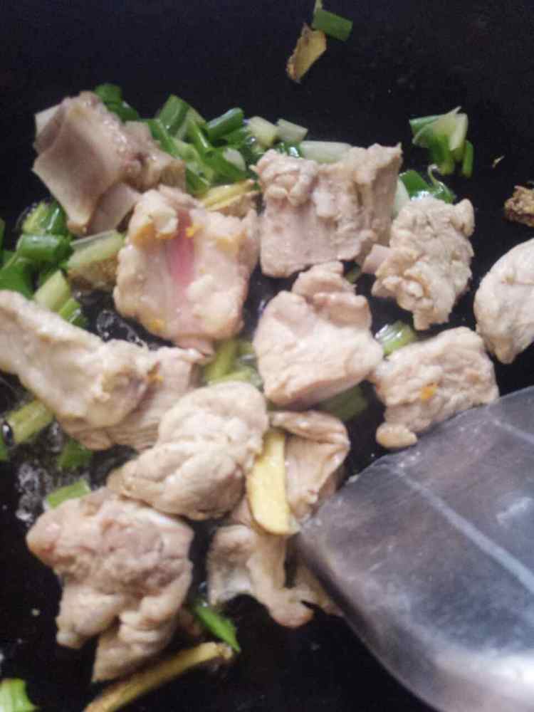 排骨焖饭步骤2