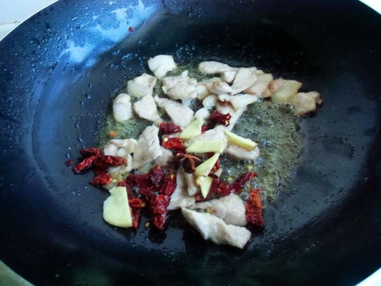 芽菜粉条烧肉步骤5