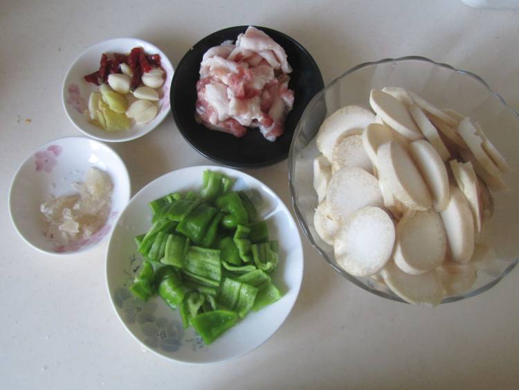 干锅杏鲍菇步骤1