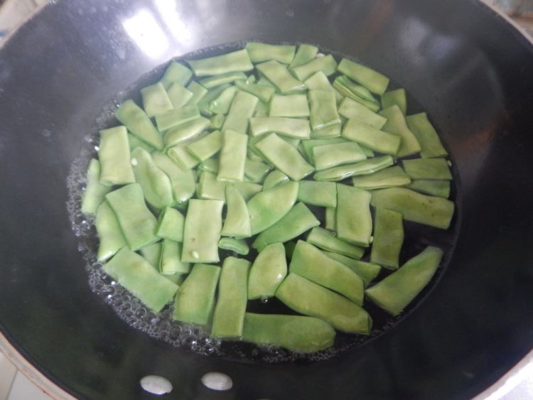 扁豆角烧肉步骤3
