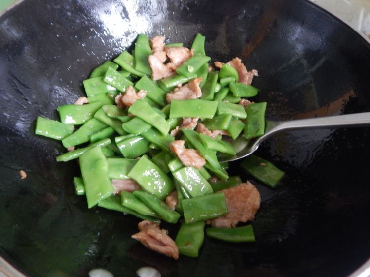 扁豆角烧肉步骤5