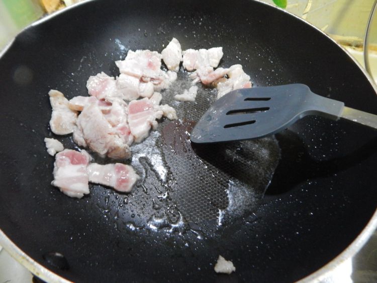 苦瓜炒猪肉步骤6