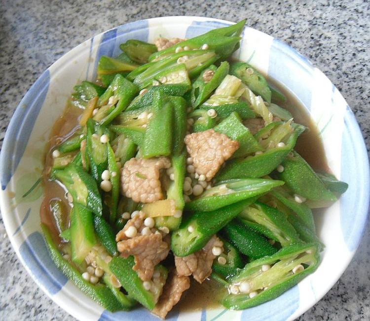 肉片炒秋葵步骤10