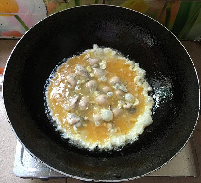 生蚝煎蛋步骤7