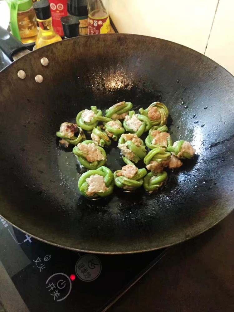 煎酿豆角步骤10