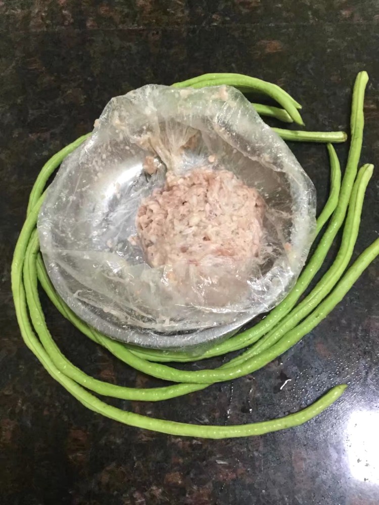 煎酿豆角步骤1