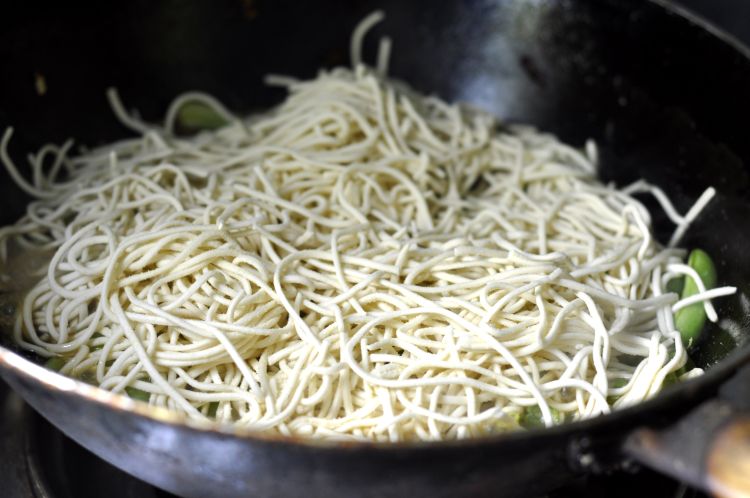 肉沫豆角焖面步骤8
