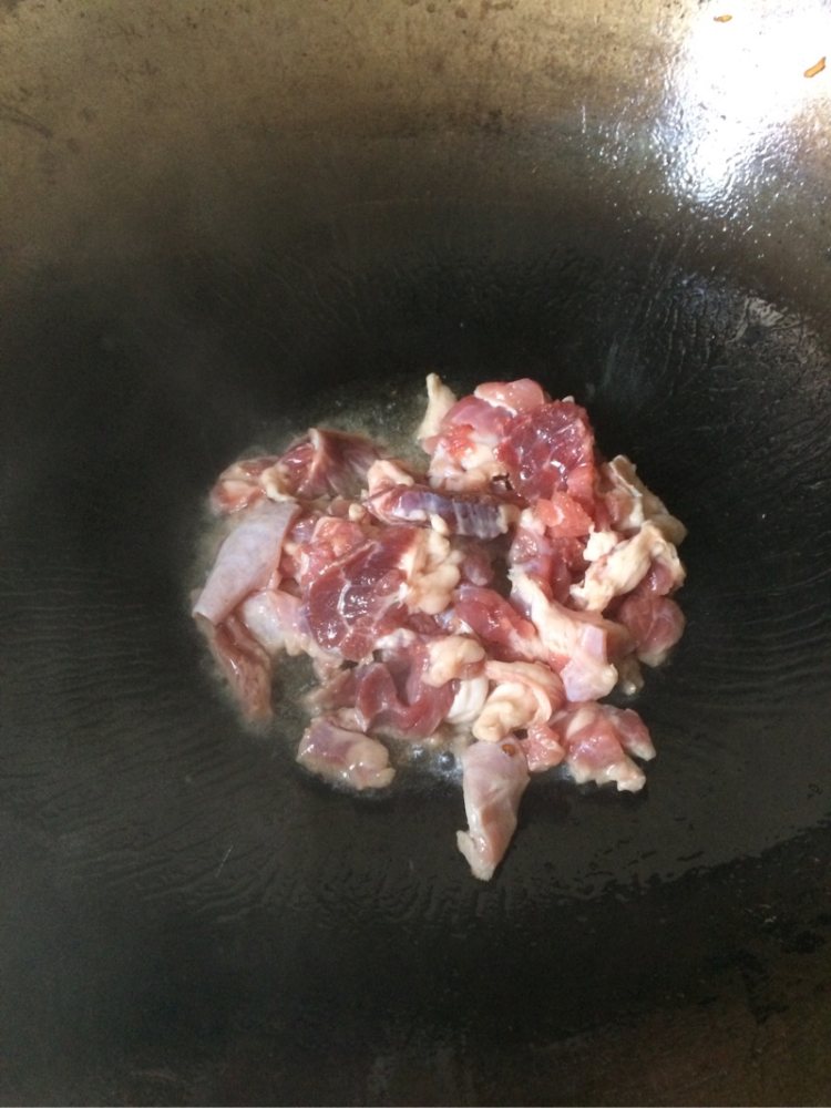 芹菜炒牛肉步骤4