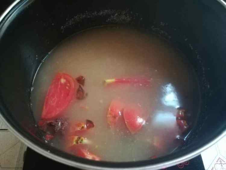羊肚菌肉片汤步骤5