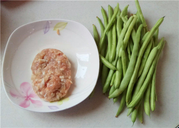 刀豆肉糜步骤1