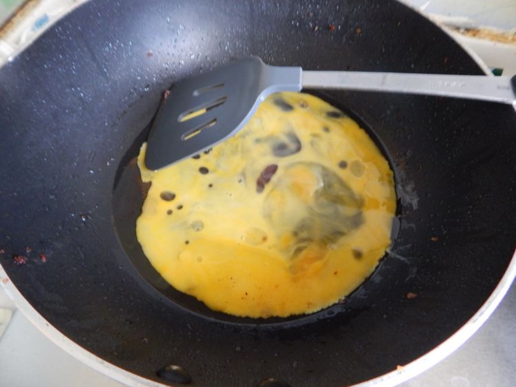 鸡排炒米粉步骤3