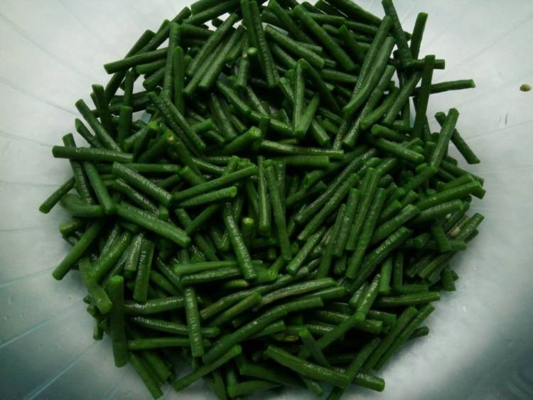 橄榄菜拌长豆步骤5