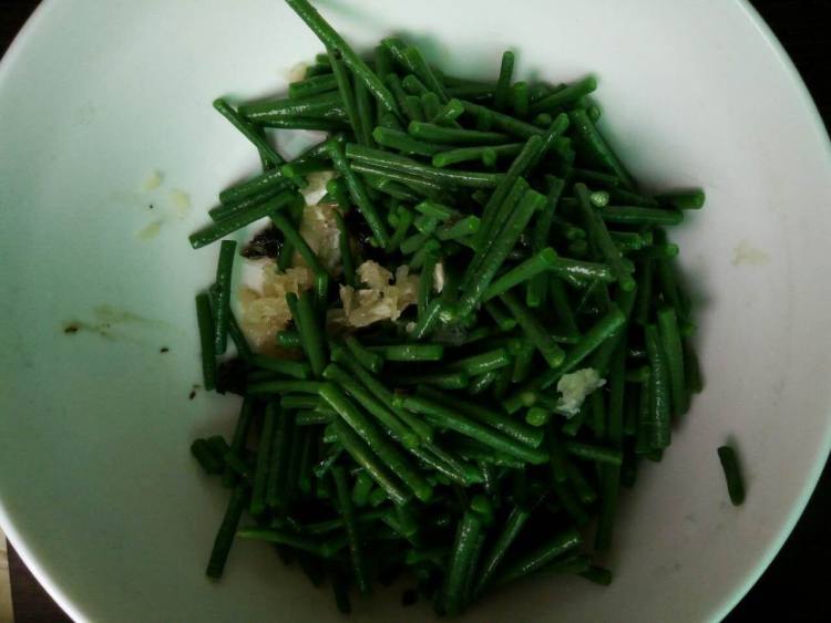橄榄菜拌长豆步骤7