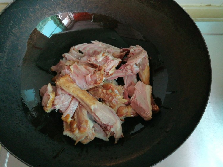 土豆炖鸭架步骤3