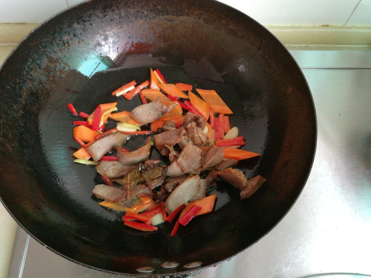 炝拌长豆口条步骤4