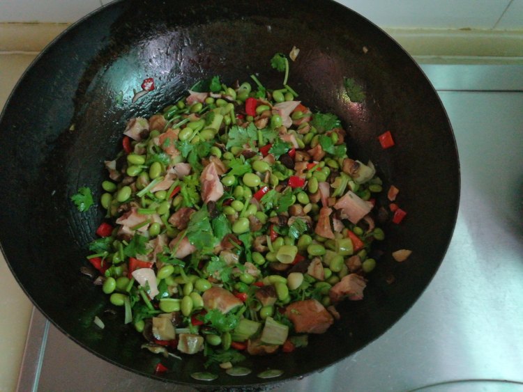 毛豆香菇炒鸭丁步骤9