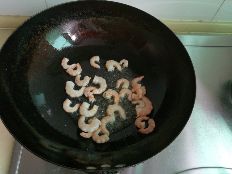 韭苔虾仁步骤4