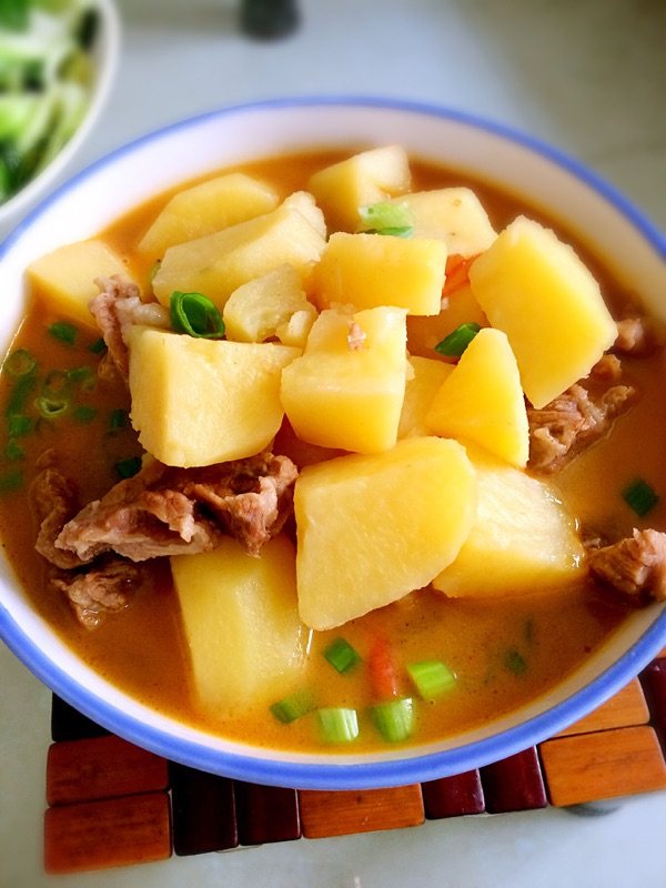 西红柿牛肉炖土豆步骤10