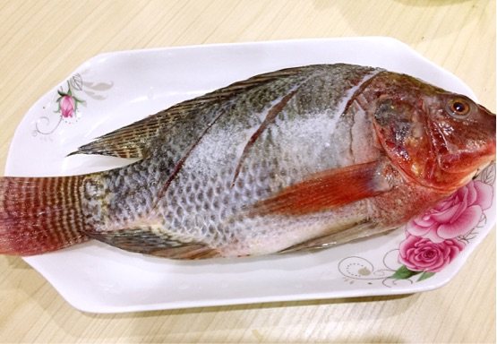 香焖福寿鱼（罗非鱼）步骤2