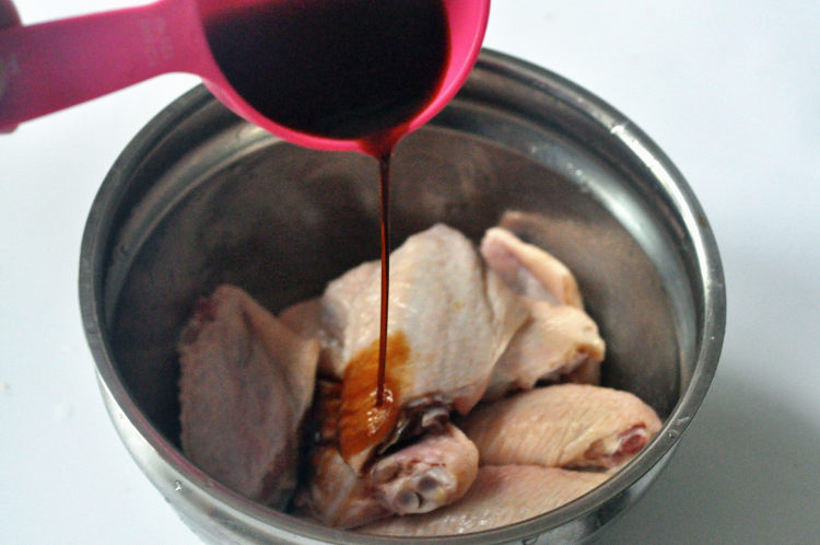 可乐鸡翅 （电饭煲）步骤2