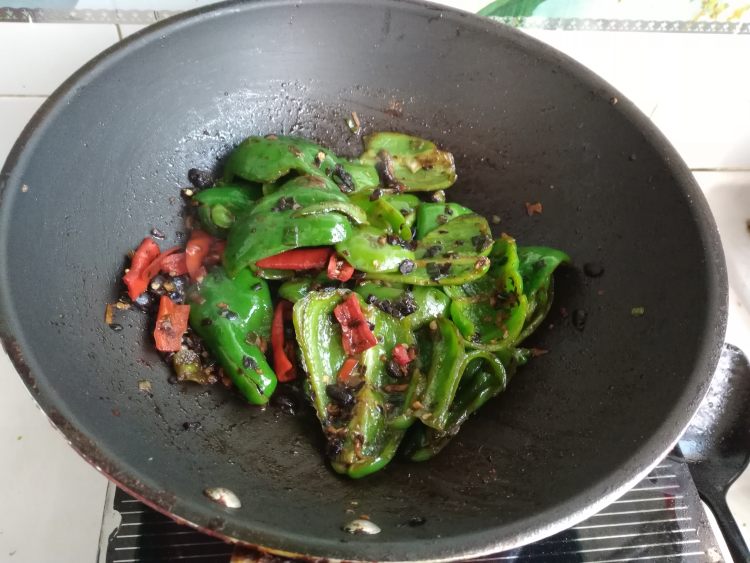豆豉擂青椒步骤9