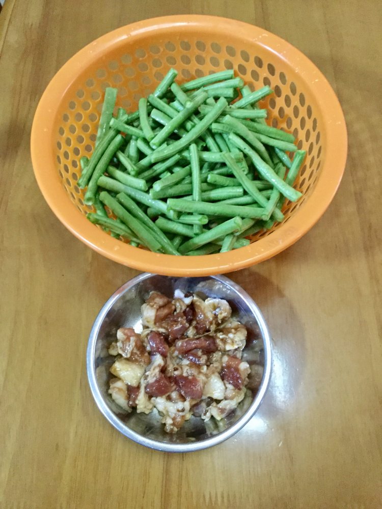 肉炒豆角步骤2