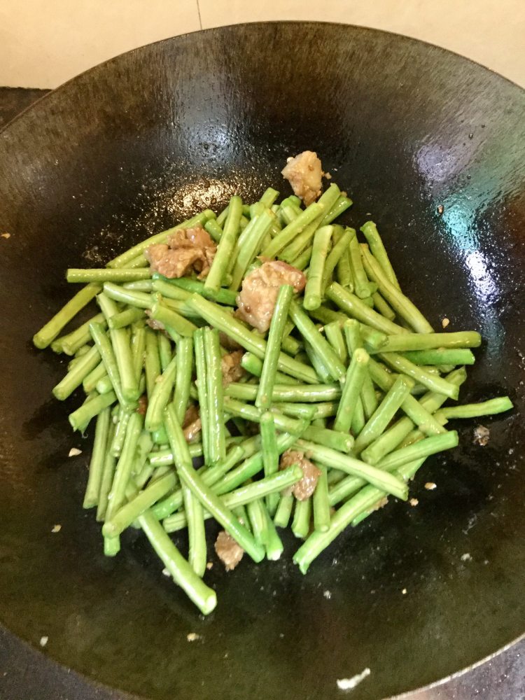 肉炒豆角步骤8