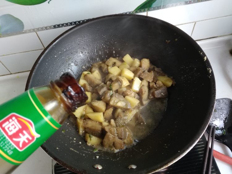 土豆烩茄子步骤8