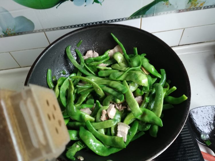 青椒烧四季豆步骤6