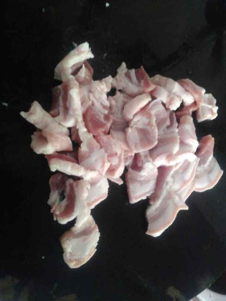 苦笋炒五花肉步骤3