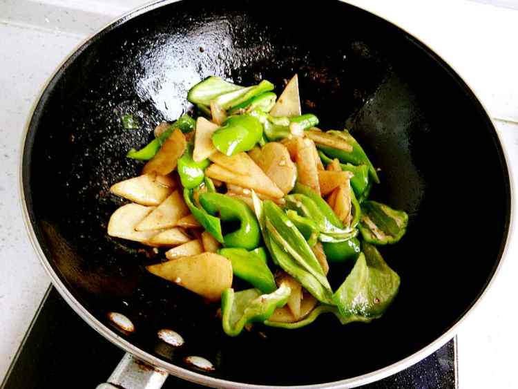 辣椒土豆片步骤9