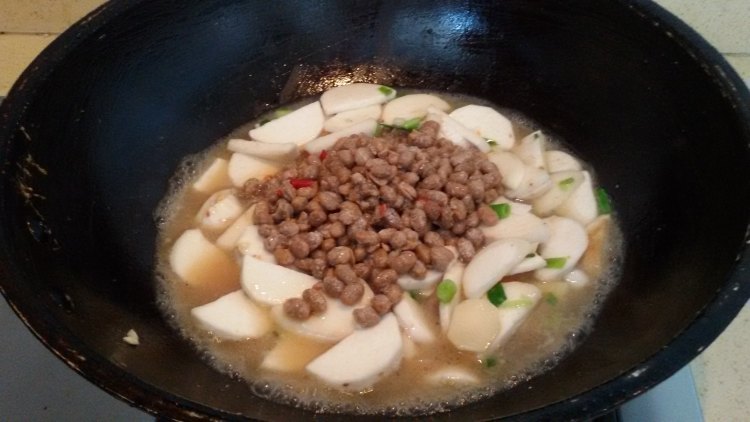椒香豆豉豆腐锅步骤5