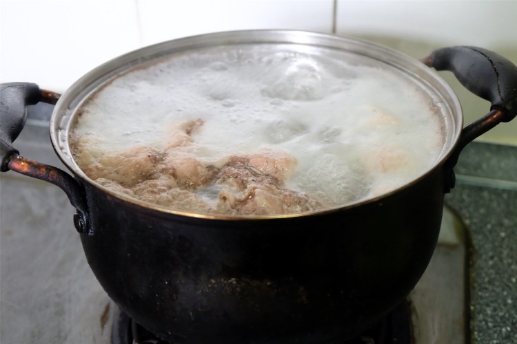 土豆胡萝卜炖排骨步骤2