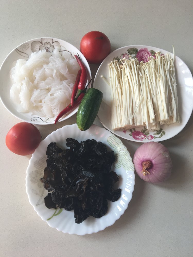 捞汁什锦菜步骤1