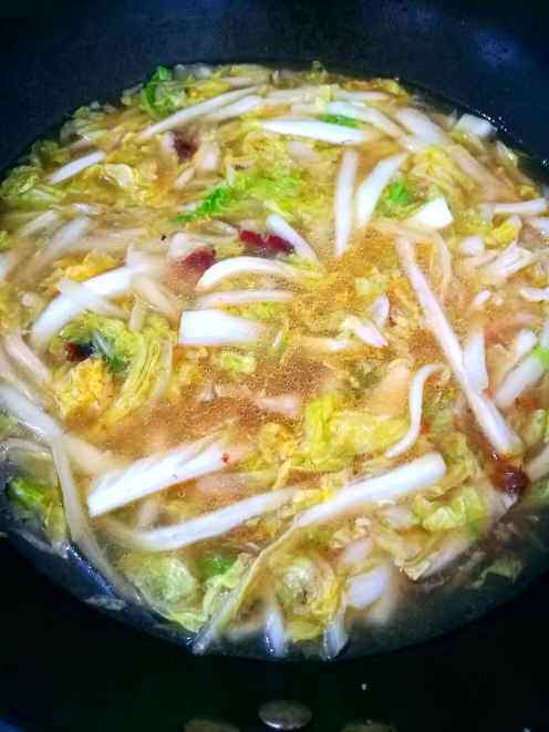 蛎虾白菜炖豆腐步骤6