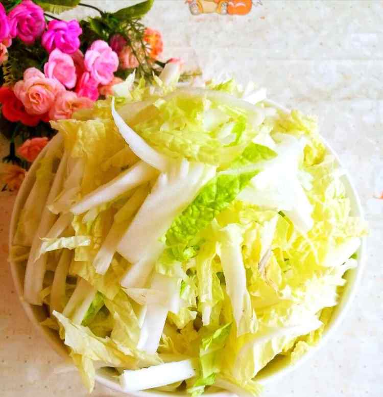 蛎虾白菜炖豆腐步骤1