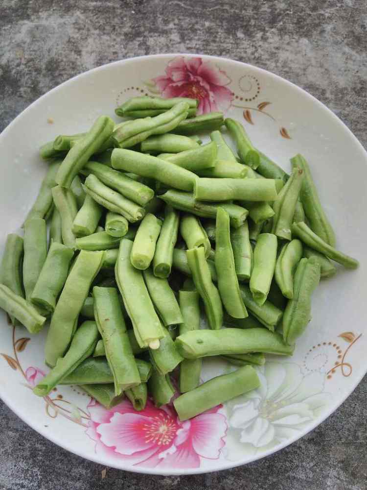 凉拌豆角步骤2