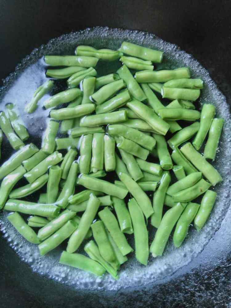 凉拌豆角步骤3