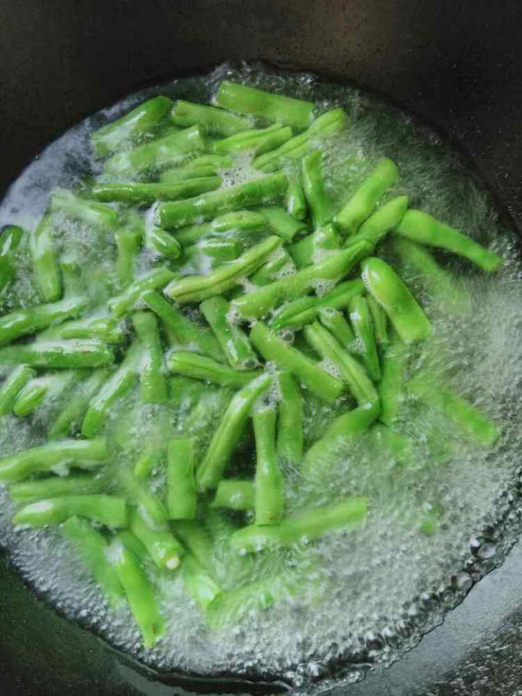凉拌豆角步骤4