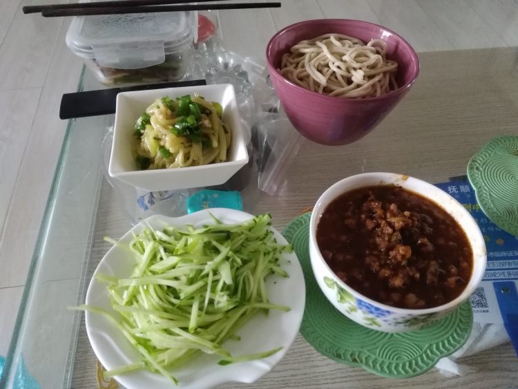 西葫芦肉酱面条步骤8