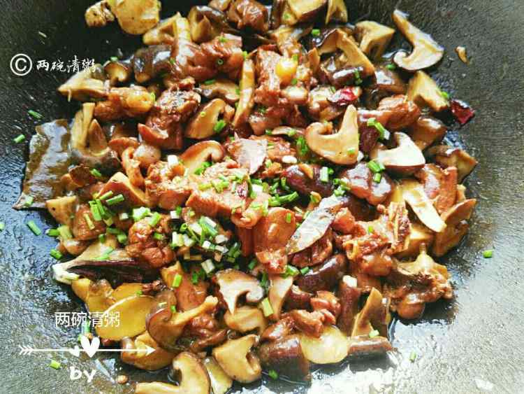香菇烧鸡腿步骤8
