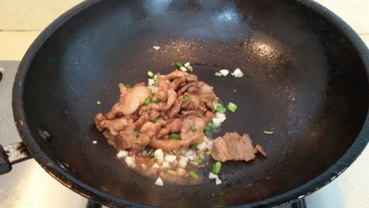 茭白丝炒肉片步骤2
