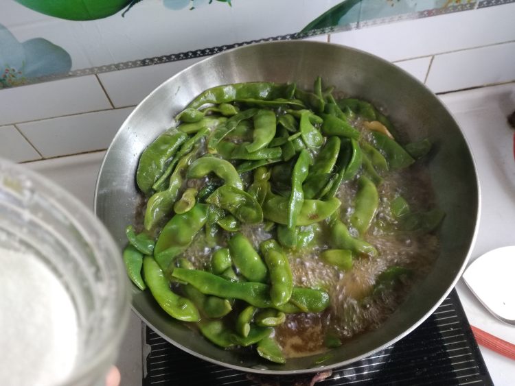 红烧鸡肉四季豆步骤8