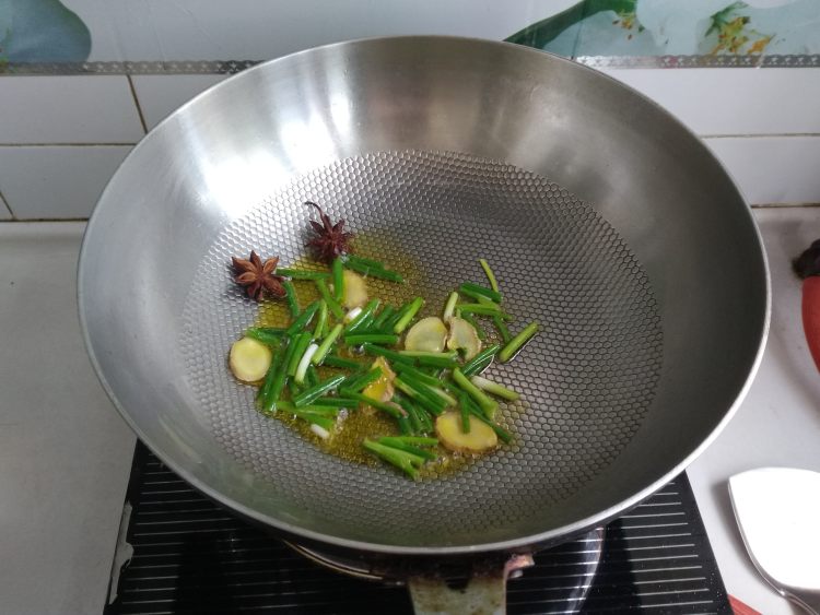红烧鸡肉四季豆步骤3