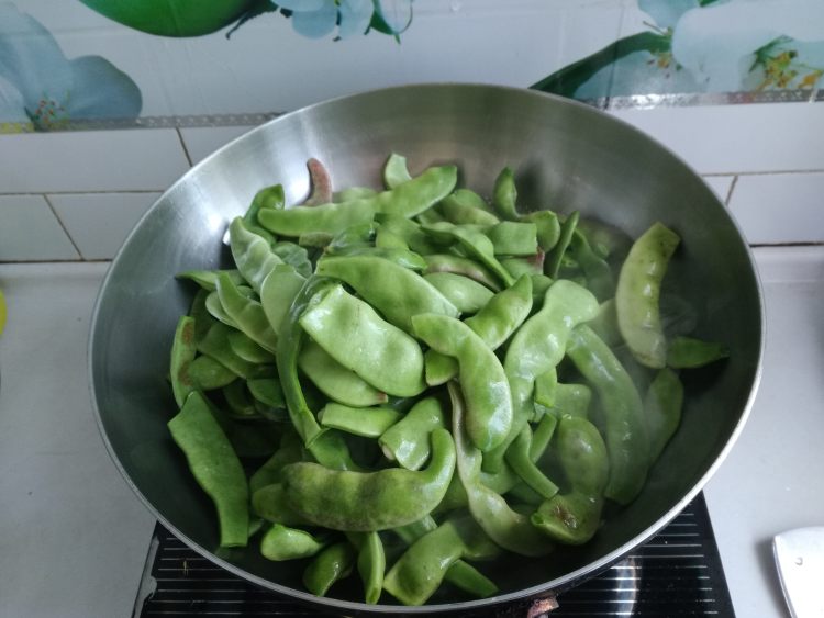红烧鸡肉四季豆步骤4