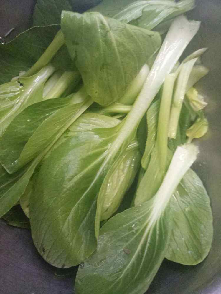 肉丸扒青菜步骤4
