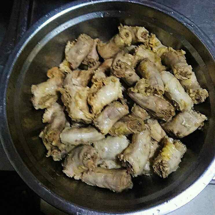 家常卤鸡脖步骤3