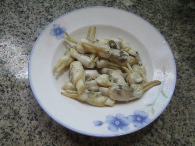 雪菜开洋炒蛏子步骤2