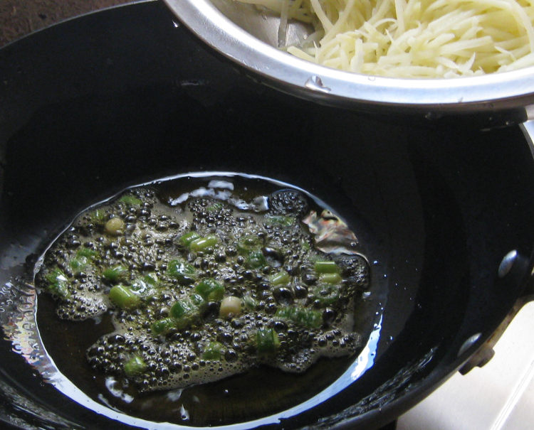 素炒土豆丝步骤3